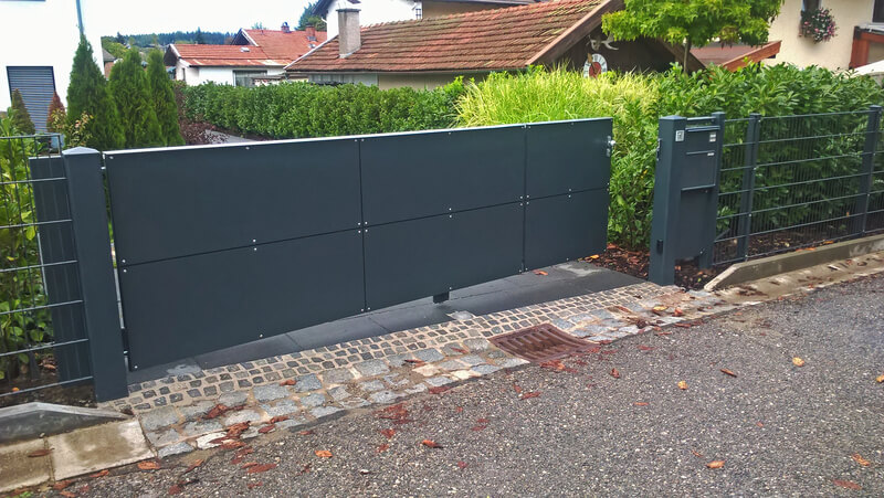 Pfullendorfer Sporthalle Hoftor BAA 511 angehaengter Gehfluegel1